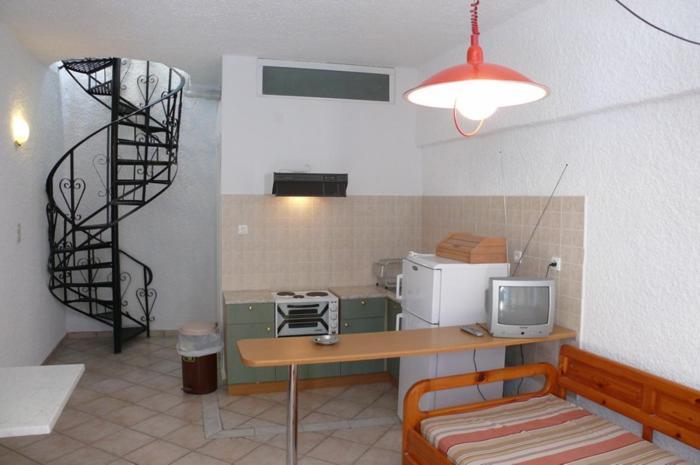 Esperides Maisonettes Agia Marina  Zewnętrze zdjęcie