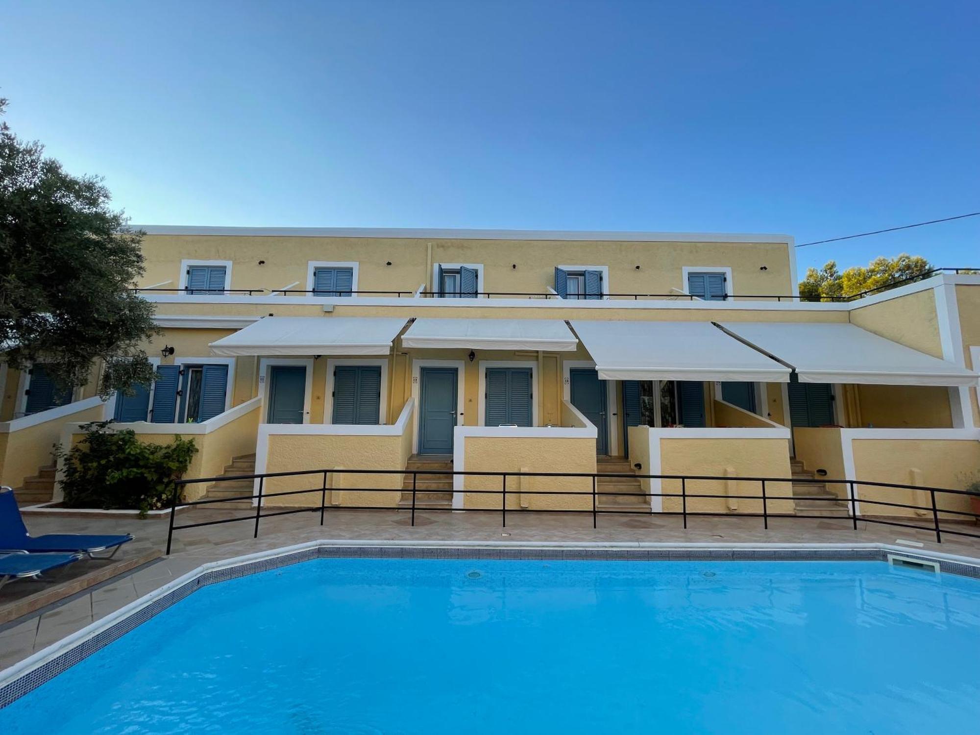 Esperides Maisonettes Agia Marina  Zewnętrze zdjęcie