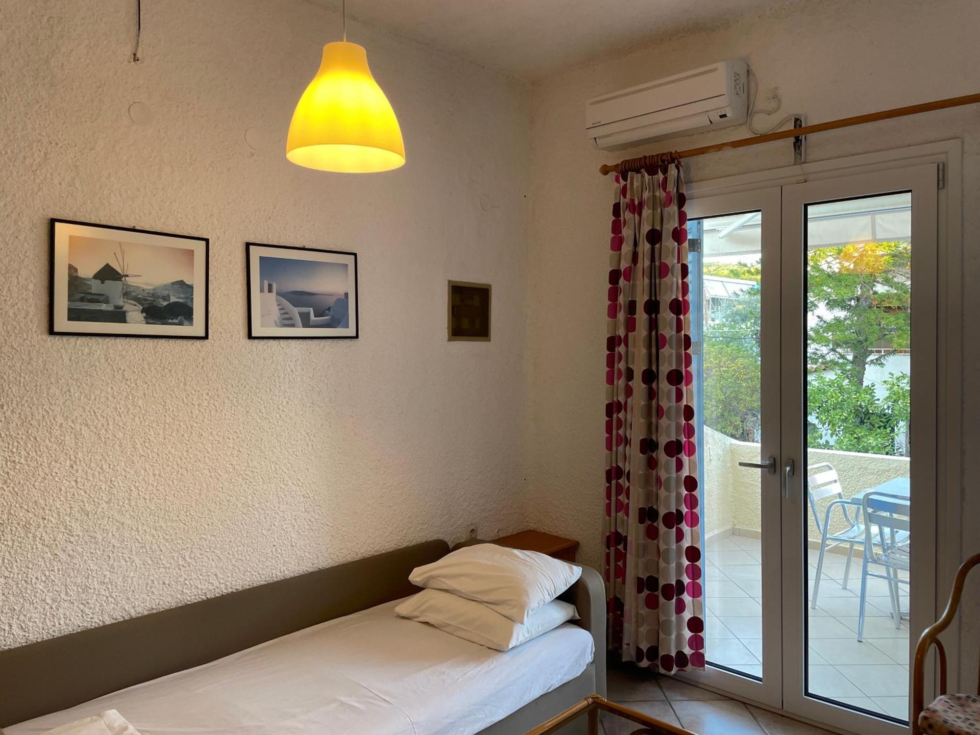 Esperides Maisonettes Agia Marina  Zewnętrze zdjęcie