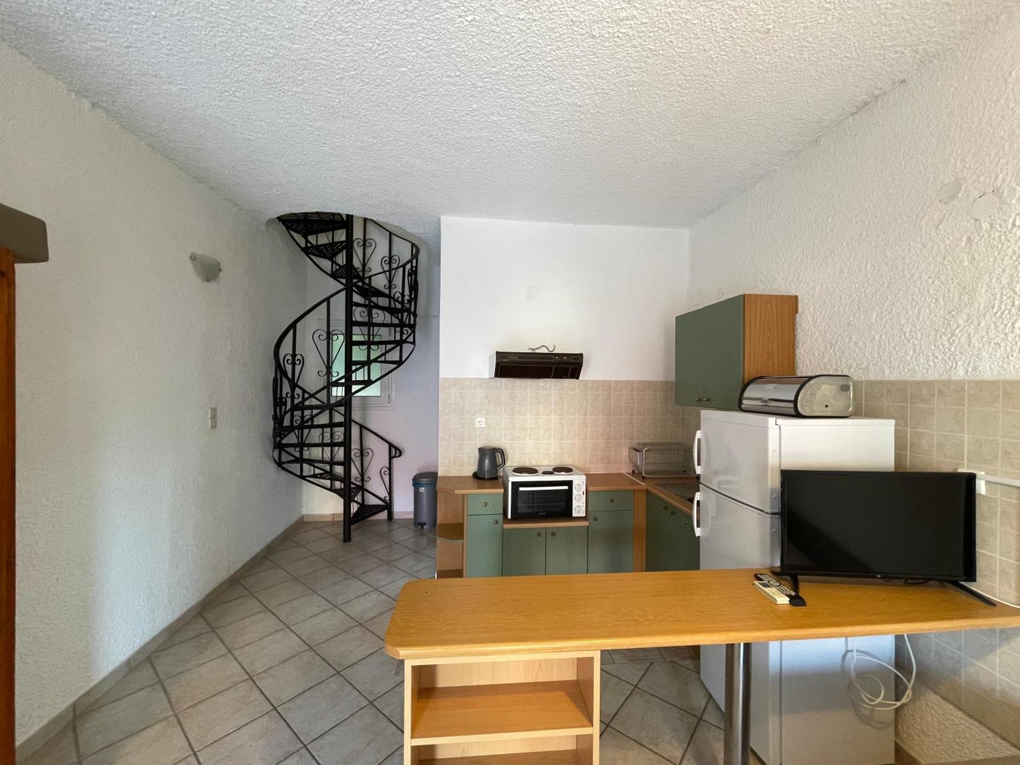 Esperides Maisonettes Agia Marina  Zewnętrze zdjęcie